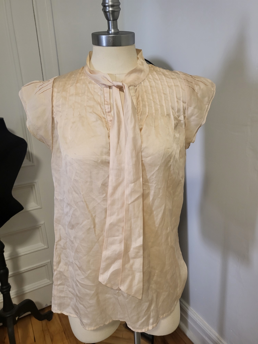 7 For All Mankind Pale Peach Pintuck Tie-Neck Cap Sleeve Blouse